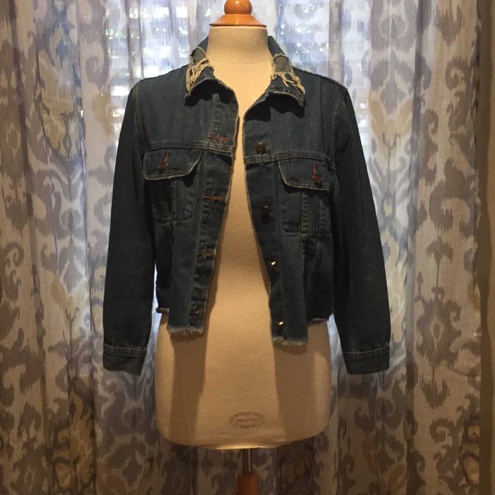 Sadie and Sage cropped denim jacket